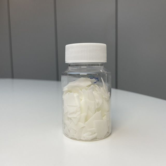白くまたは不透明な外観のモノステアリン酸グリコールの真珠光沢剤の乳化剤の泡ブーストの化粧品製品